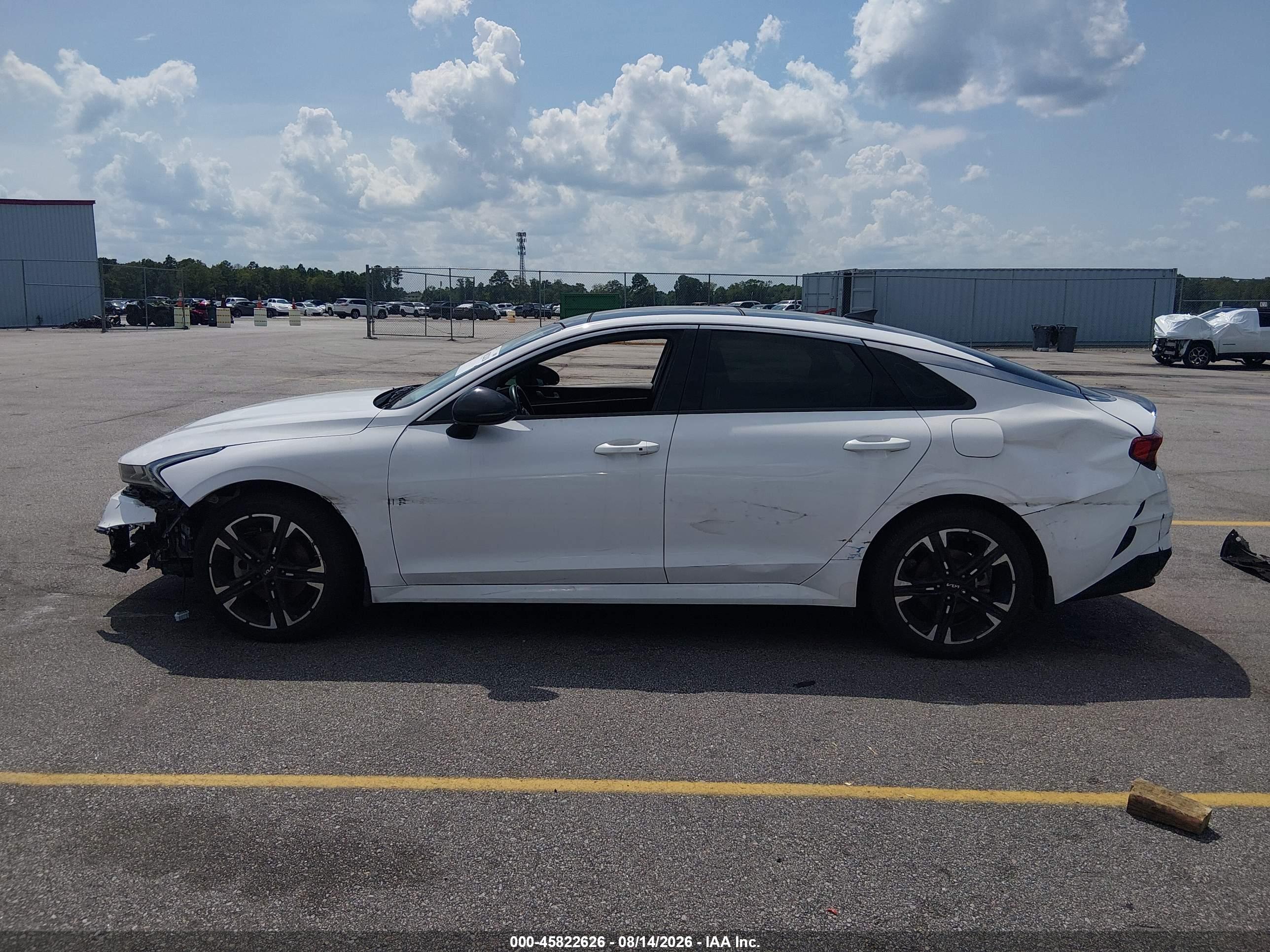 2022 KIA K5 GT-LINE