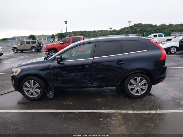 2017 VOLVO XC60 T5 INSCRIPTION