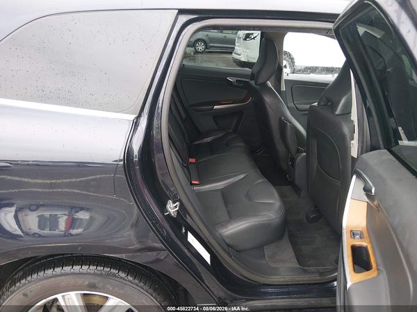 2017 VOLVO XC60 T5 INSCRIPTION