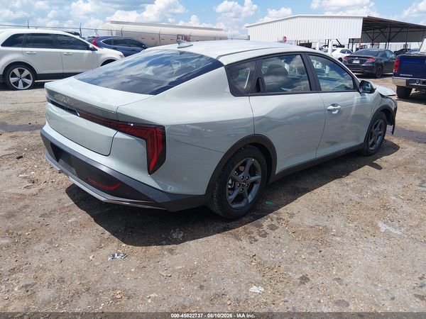 2026 KIA K4 LXS
