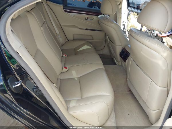 2016 LEXUS LS 460