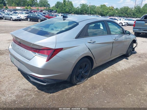 2022 HYUNDAI ELANTRA SEL
