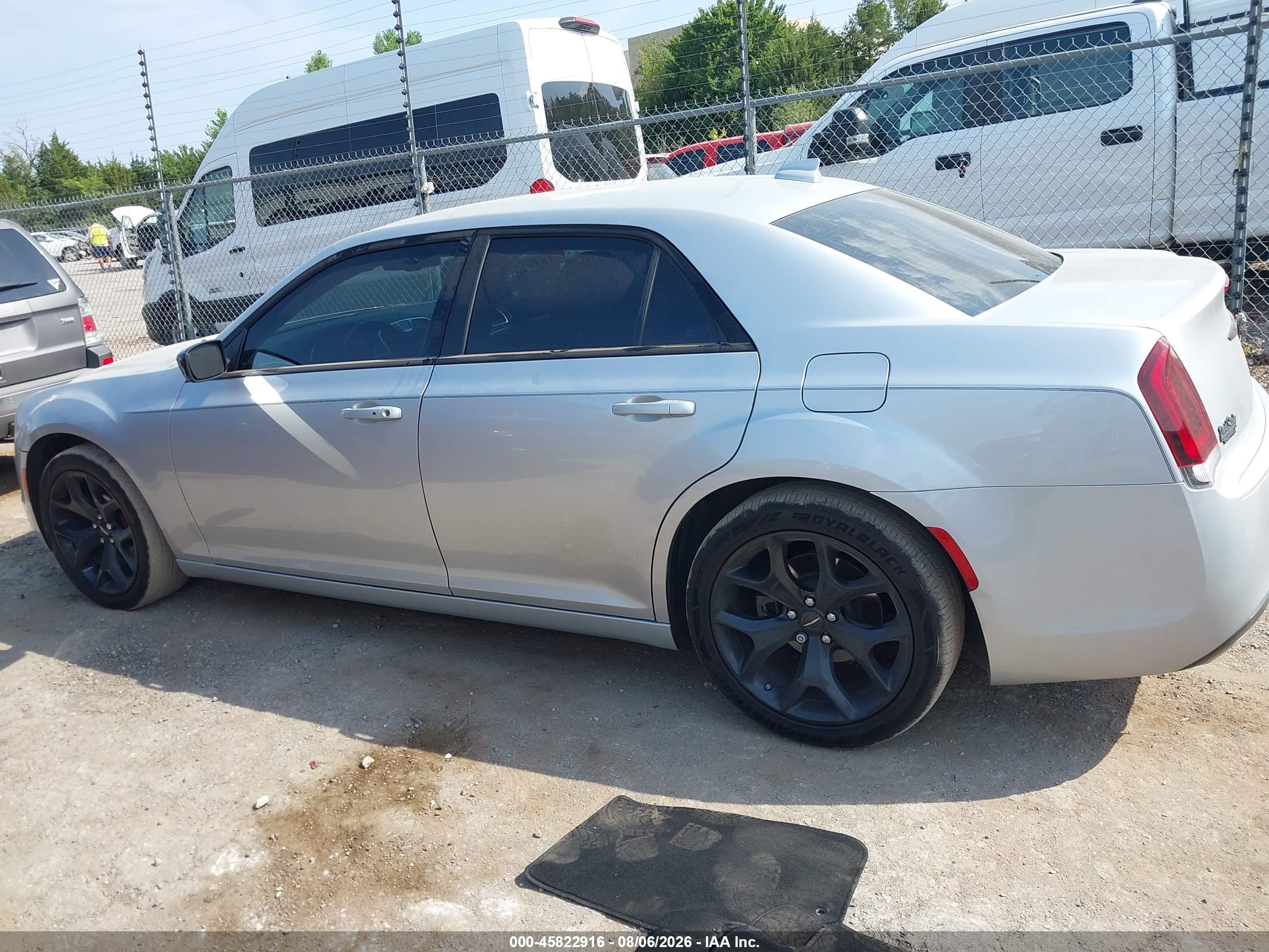 2022 CHRYSLER 300 TOURING