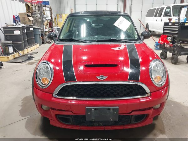 2012 MINI COOPER S