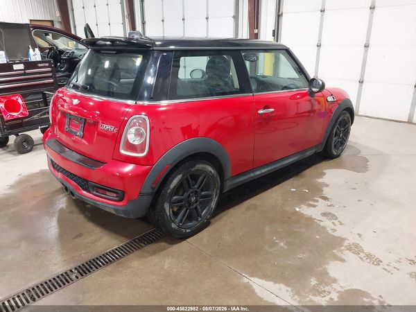 2012 MINI COOPER S