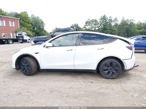 2025 TESLA MODEL Y