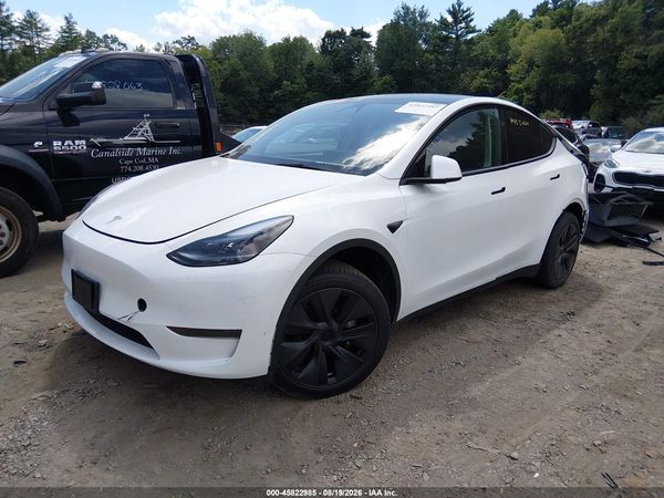 2025 TESLA MODEL Y