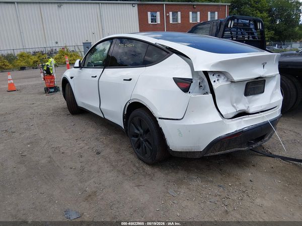 2025 TESLA MODEL Y