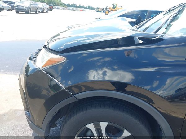 2016 TOYOTA RAV4 LE — I156