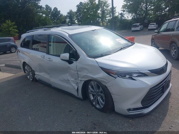 2022 TOYOTA SIENNA PLATINUM — I6