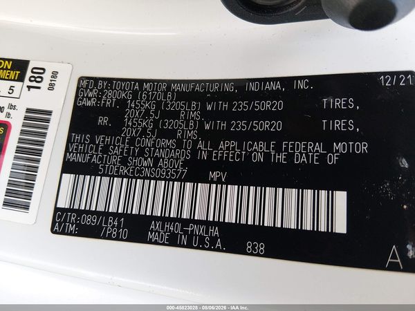 2022 TOYOTA SIENNA PLATINUM — I9