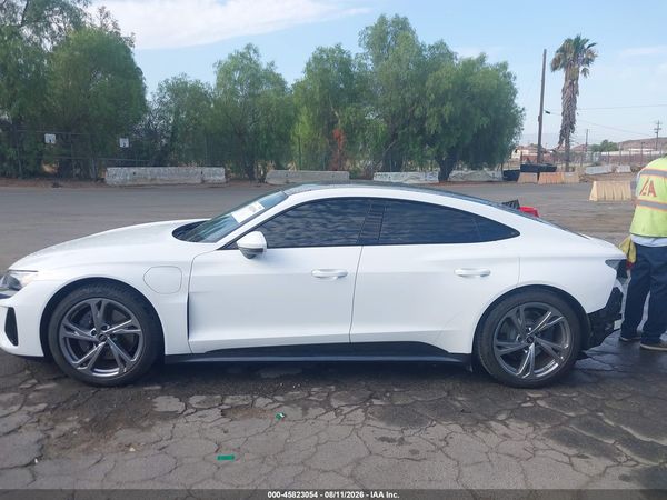 2024 AUDI E-TRON GT