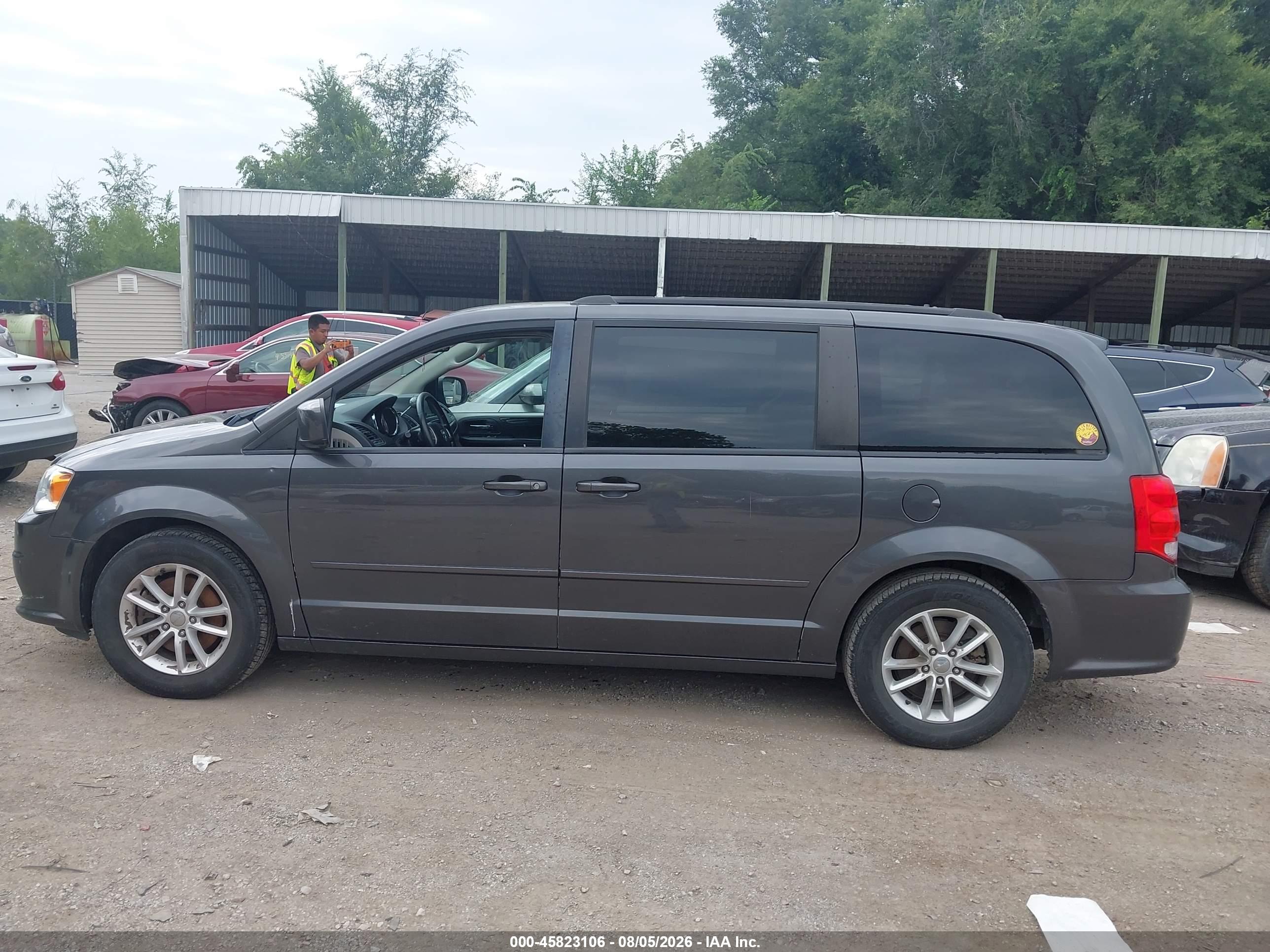 2016 DODGE GRAND CARAVAN SXT