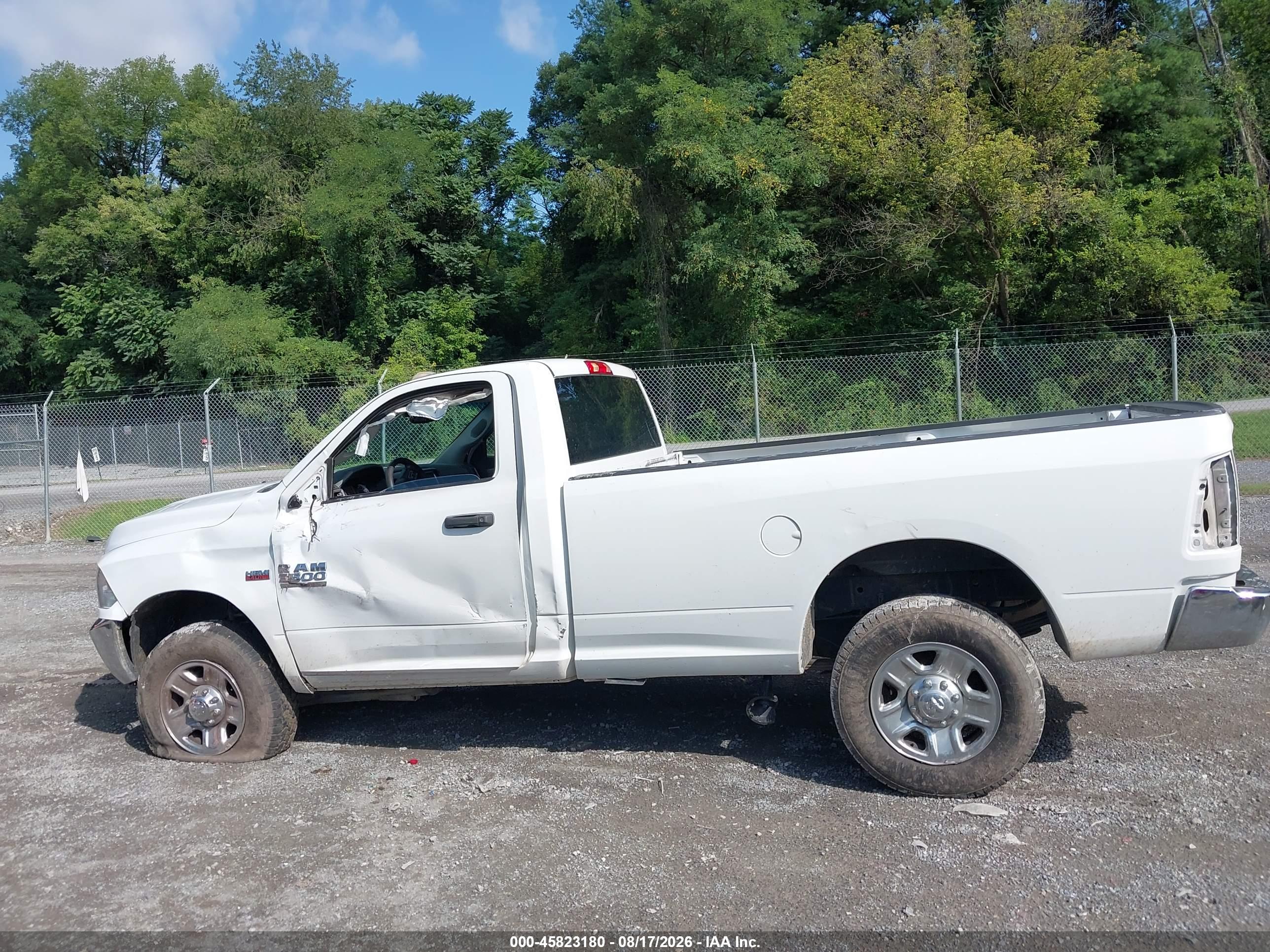 2018 RAM 3500 TRADESMAN  4X4 8' BOX