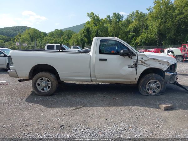 2018 RAM 3500 TRADESMAN  4X4 8' BOX