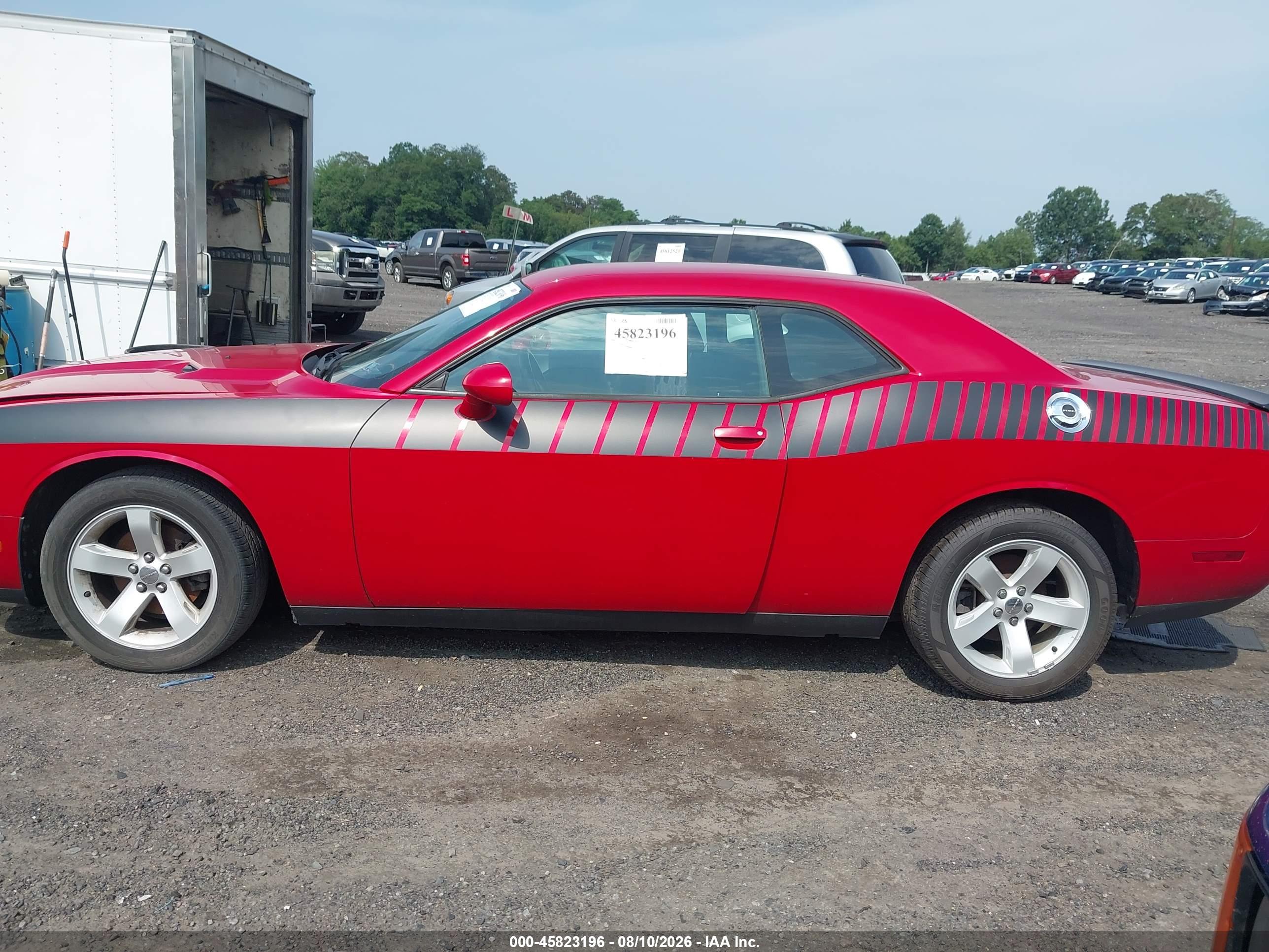 2012 DODGE CHALLENGER SXT