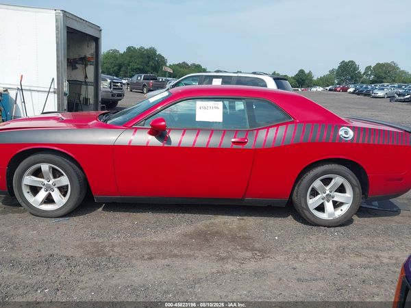 2012 DODGE CHALLENGER SXT