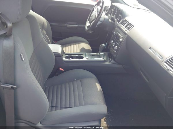 2012 DODGE CHALLENGER SXT