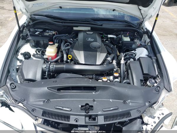 2016 LEXUS IS 200T
