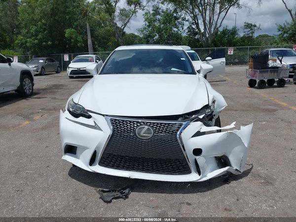 2016 LEXUS IS 200T