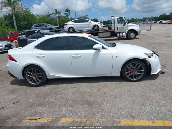 2016 LEXUS IS 200T