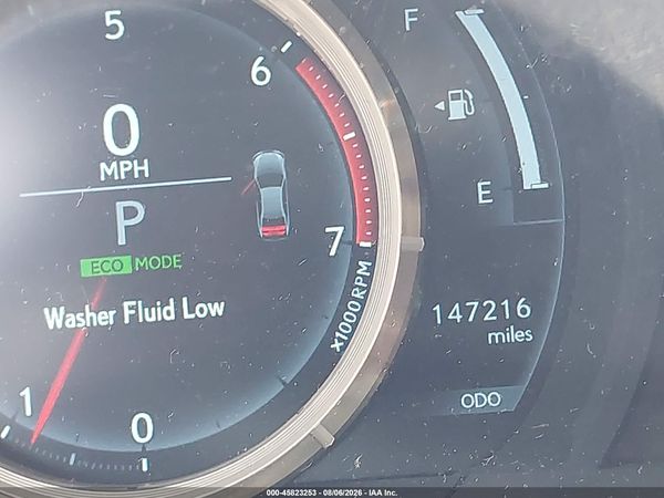 2016 LEXUS IS 200T
