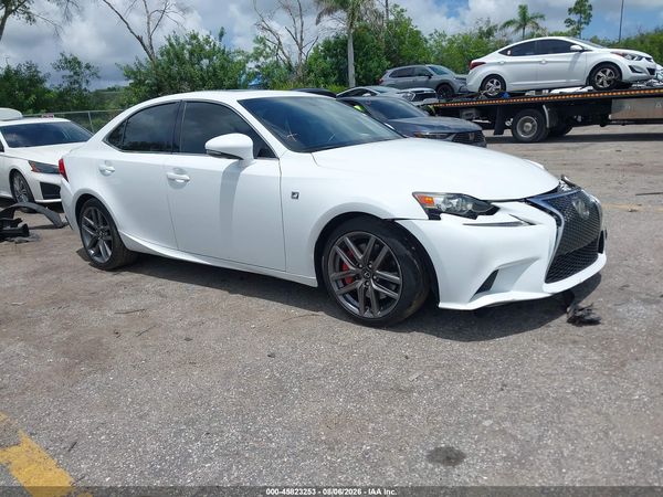 2016 LEXUS IS 200T