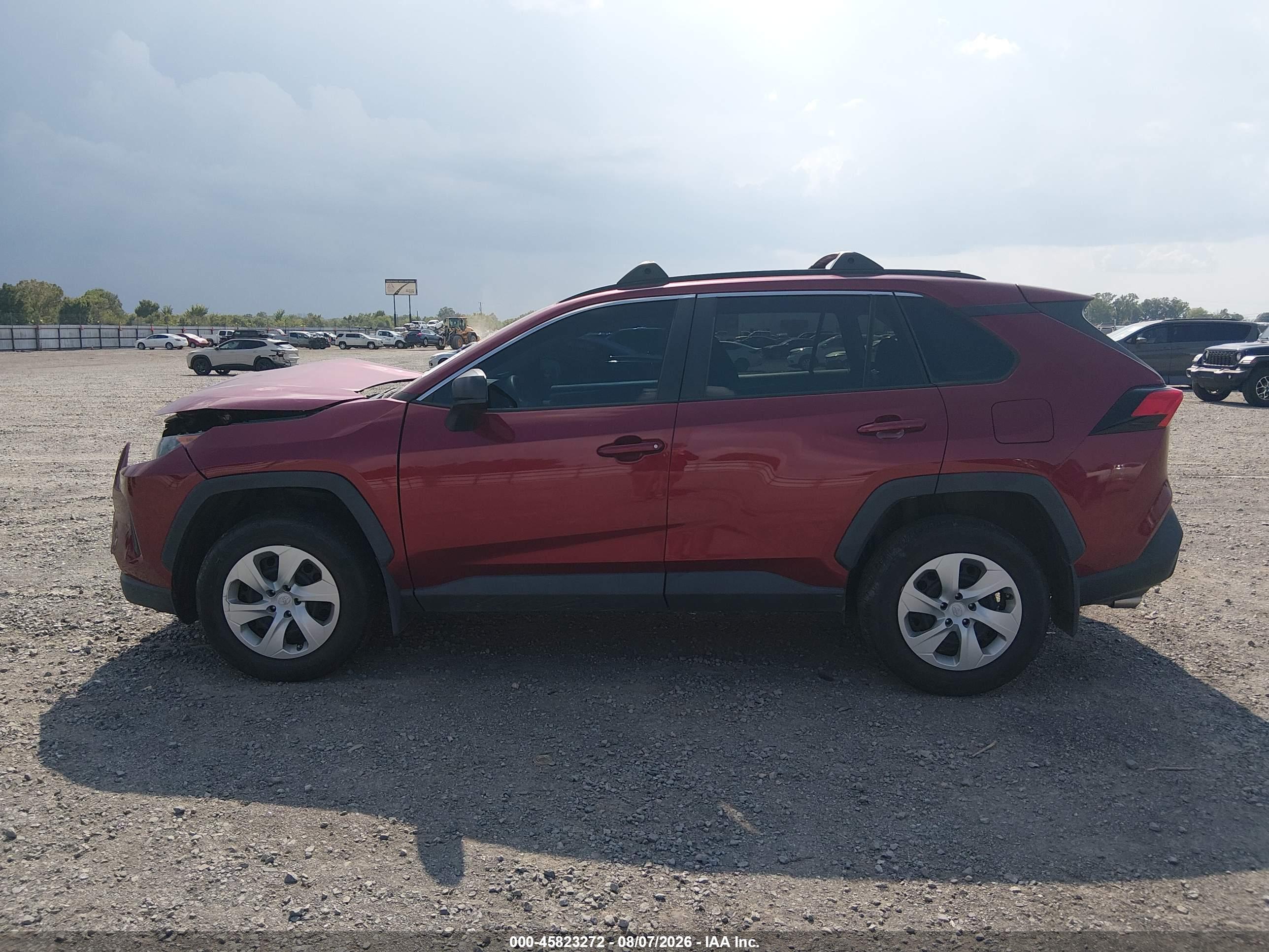 2020 TOYOTA RAV4 LE