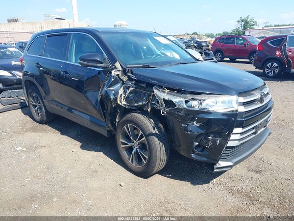 2019 TOYOTA HIGHLANDER LE