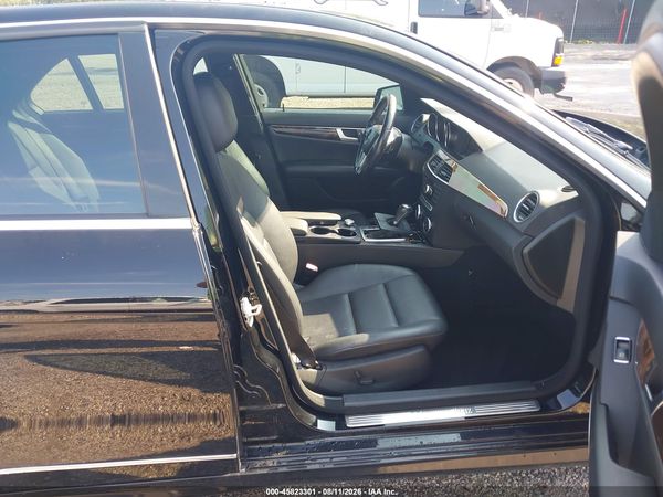 2014 MERCEDES-BENZ C 250 SPORT