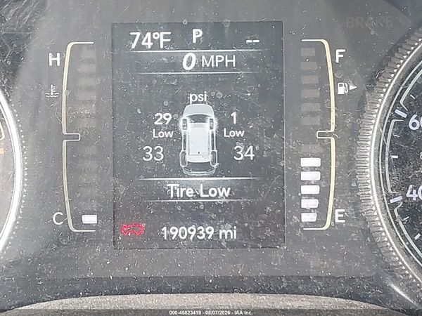2019 JEEP CHEROKEE LATITUDE 4X4