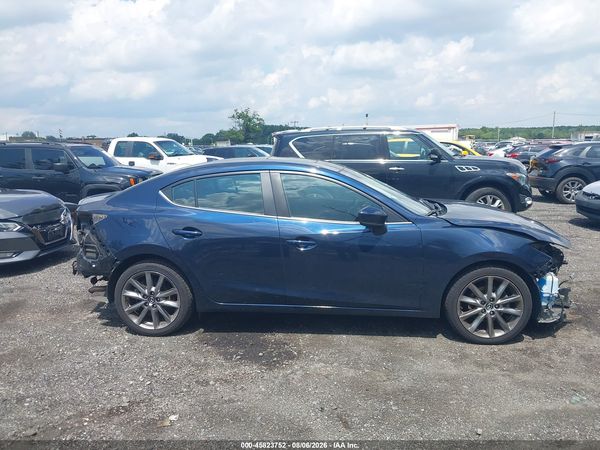 2018 MAZDA MAZDA3 GRAND TOURING