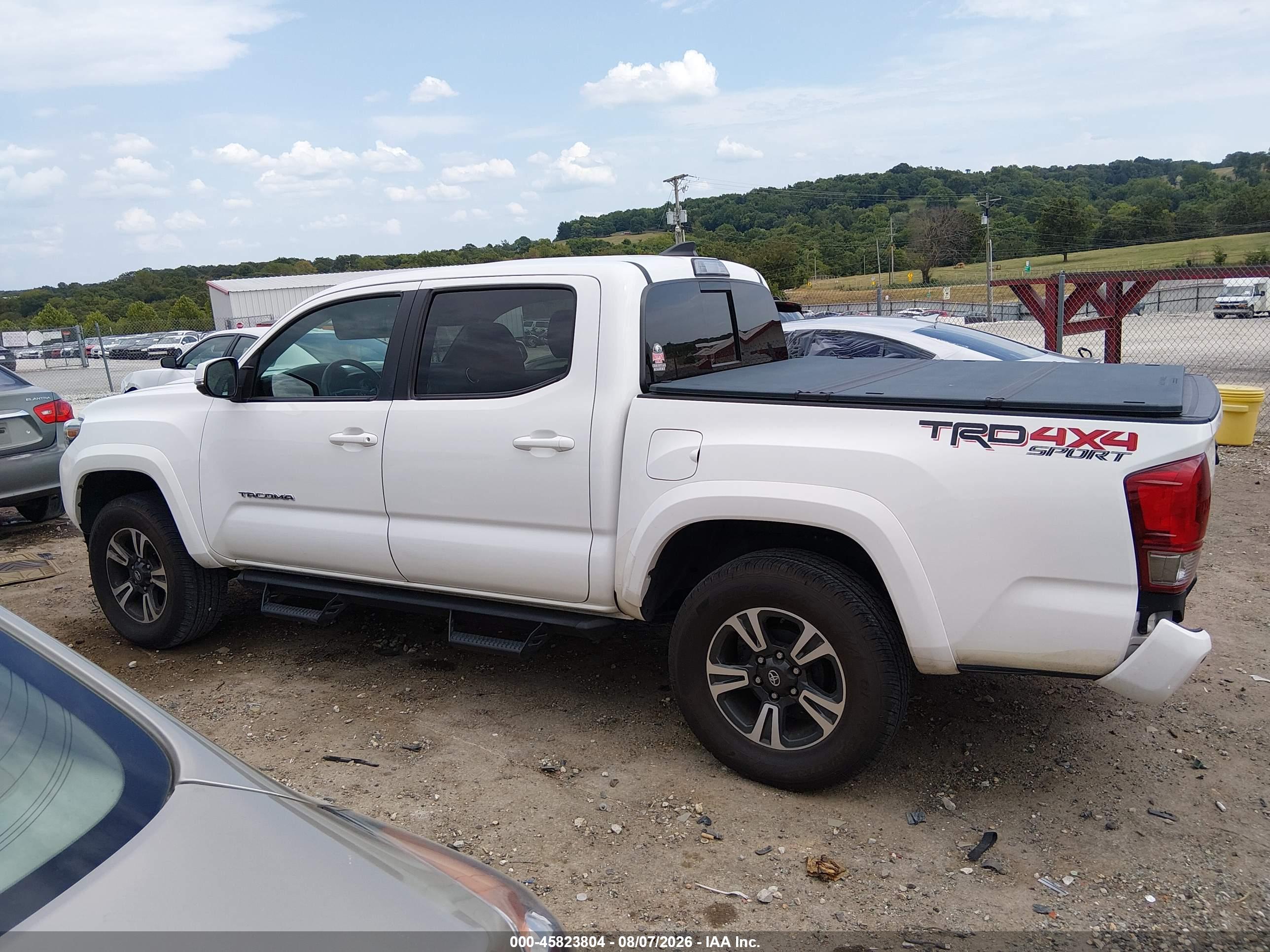2017 TOYOTA TACOMA TRD SPORT