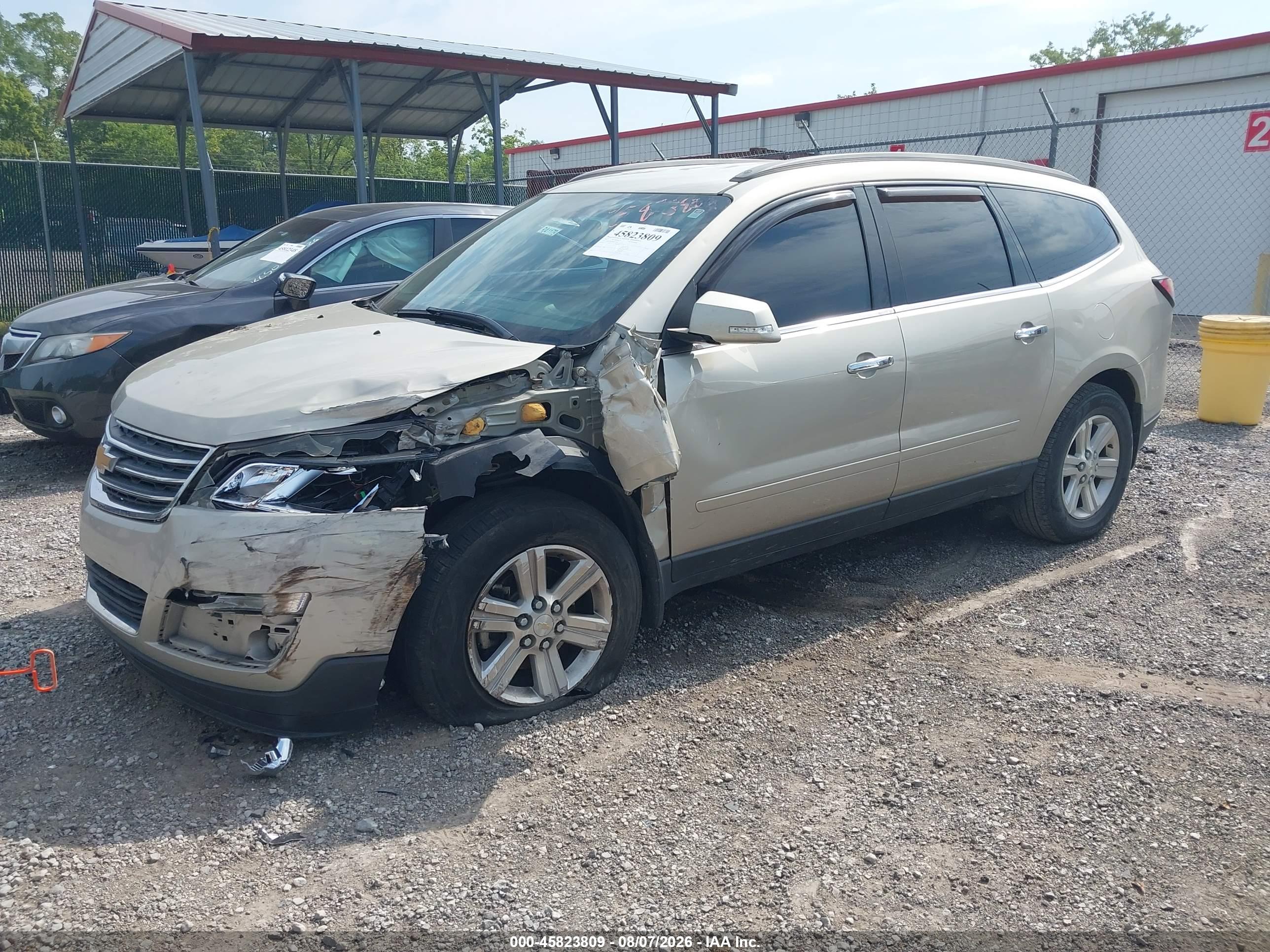 2013 CHEVROLET TRAVERSE LT — I2