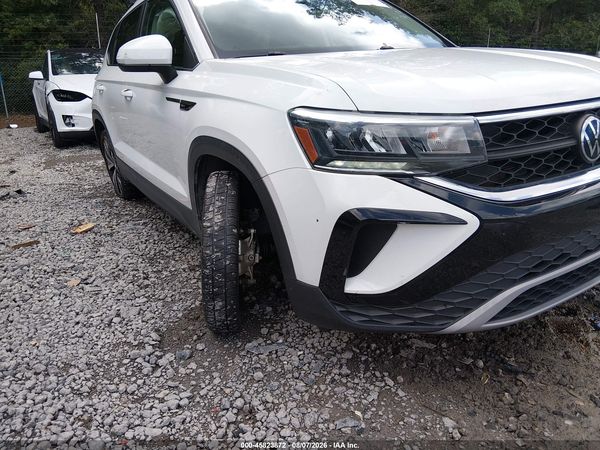 2022 VOLKSWAGEN TAOS 1.5T SE — I6