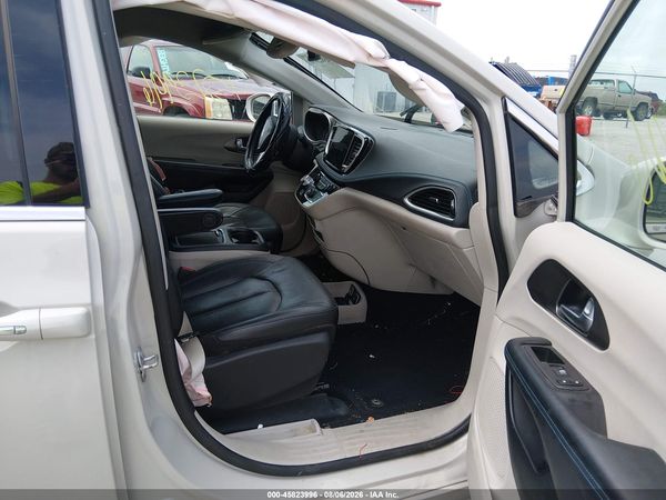 2021 CHRYSLER PACIFICA TOURING L