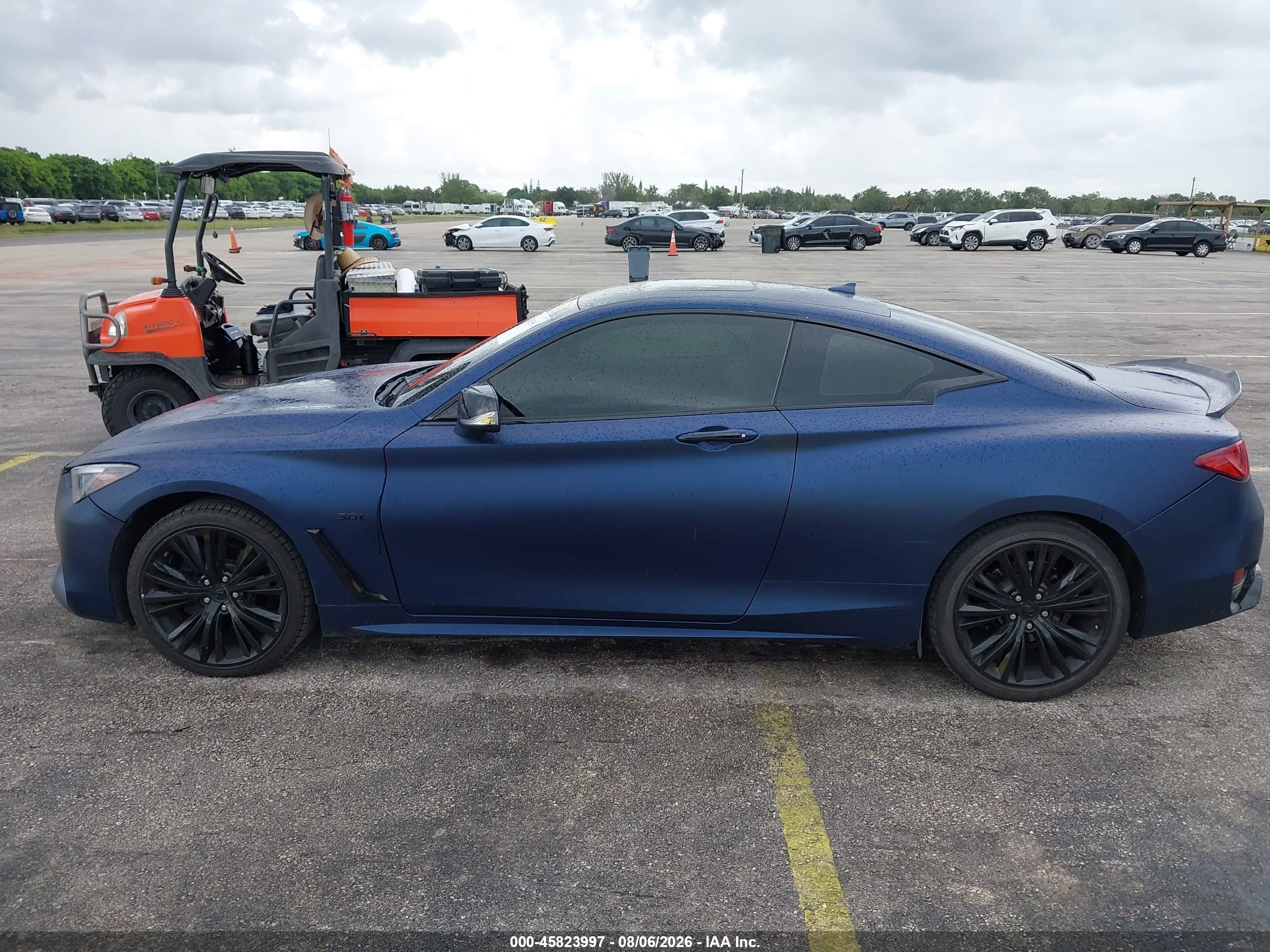 2017 INFINITI Q60 2.0T/2.0T PREMIUM
