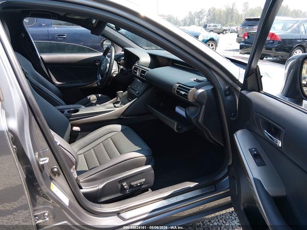 2016 LEXUS IS 300