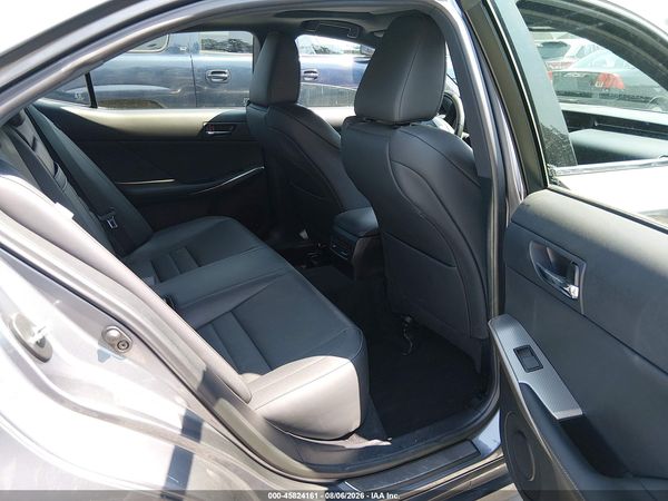 2016 LEXUS IS 300