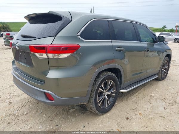 2019 TOYOTA HIGHLANDER LE