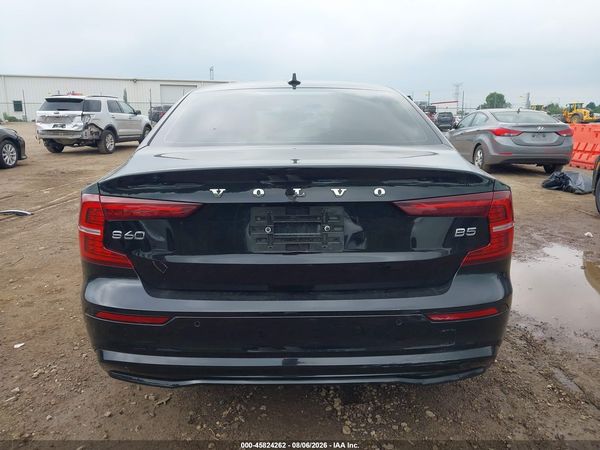 2024 VOLVO S60 B5 CORE DARK THEME