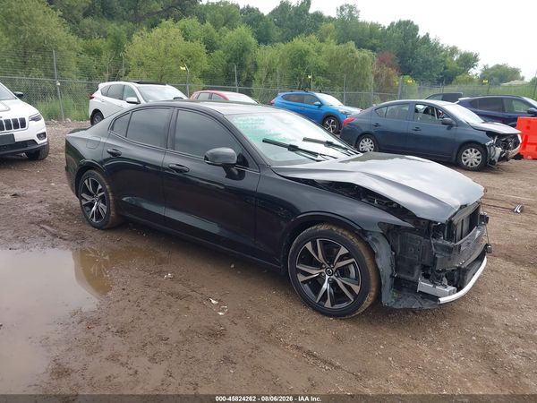 2024 VOLVO S60 B5 CORE DARK THEME
