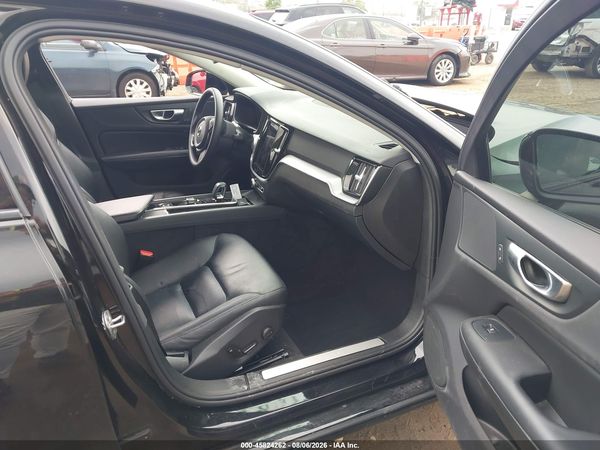 2024 VOLVO S60 B5 CORE DARK THEME
