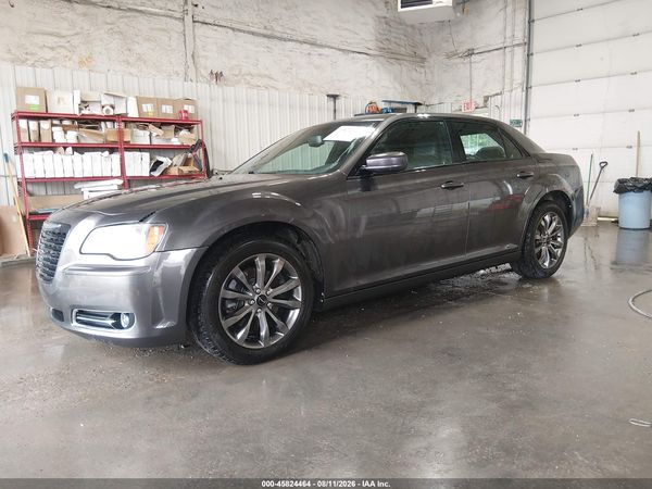 2014 CHRYSLER 300 — I2