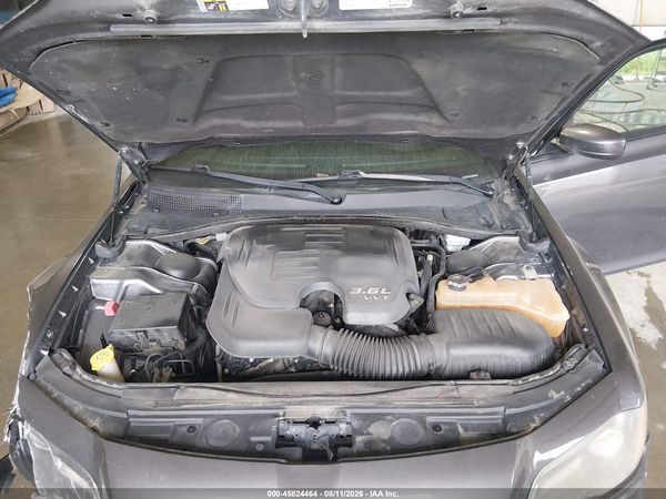 2014 CHRYSLER 300 300S — I10