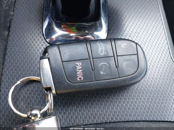 2014 CHRYSLER 300 300S — I11