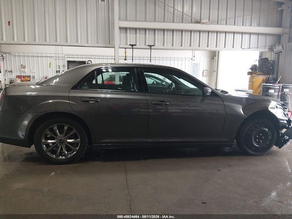 2014 CHRYSLER 300 300S — I116
