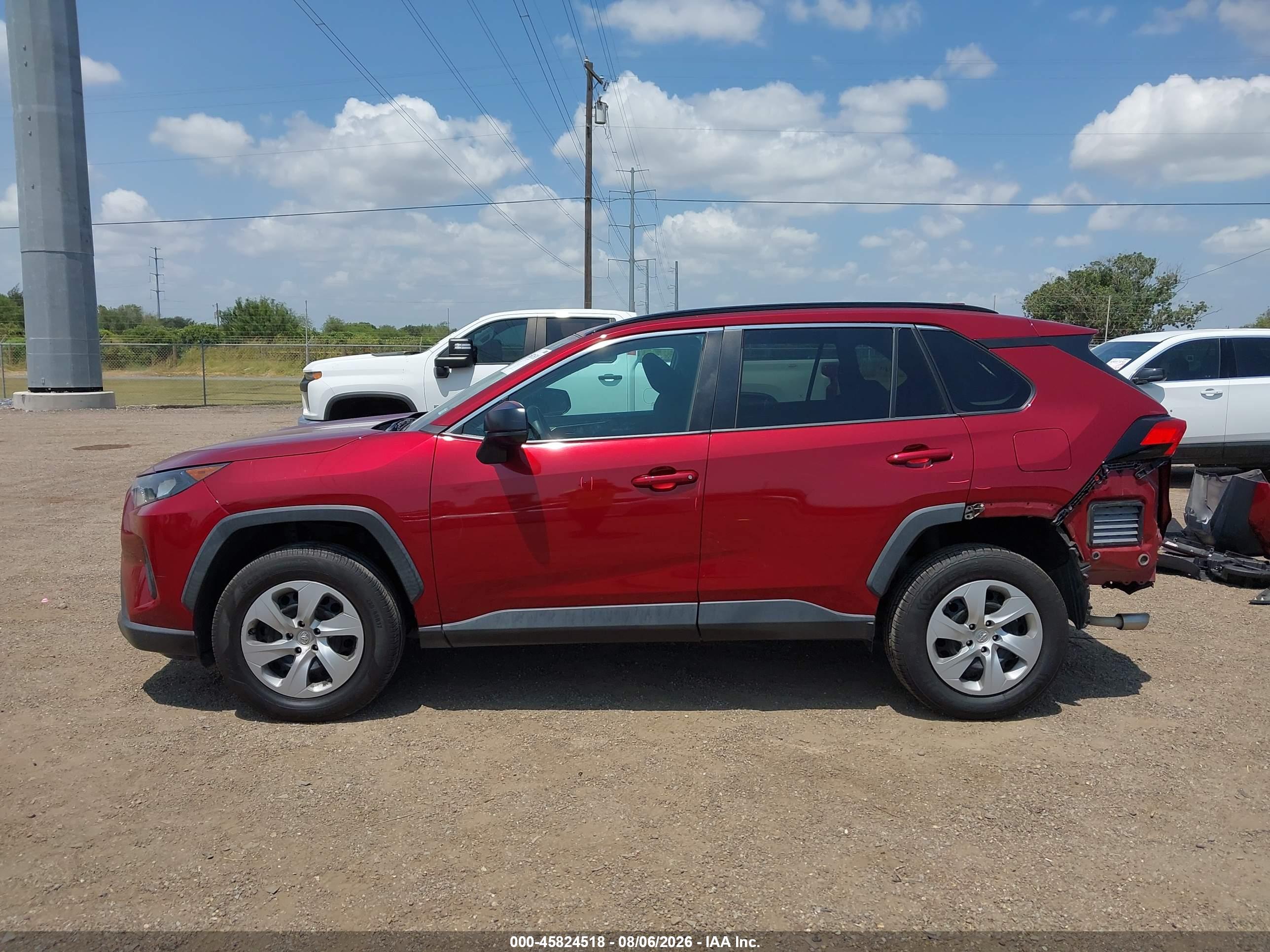 2020 TOYOTA RAV4 LE