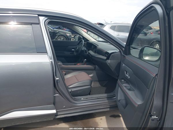 2025 NISSAN KICKS SR FWD