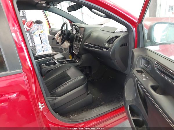 2016 DODGE GRAND CARAVAN SXT — I5